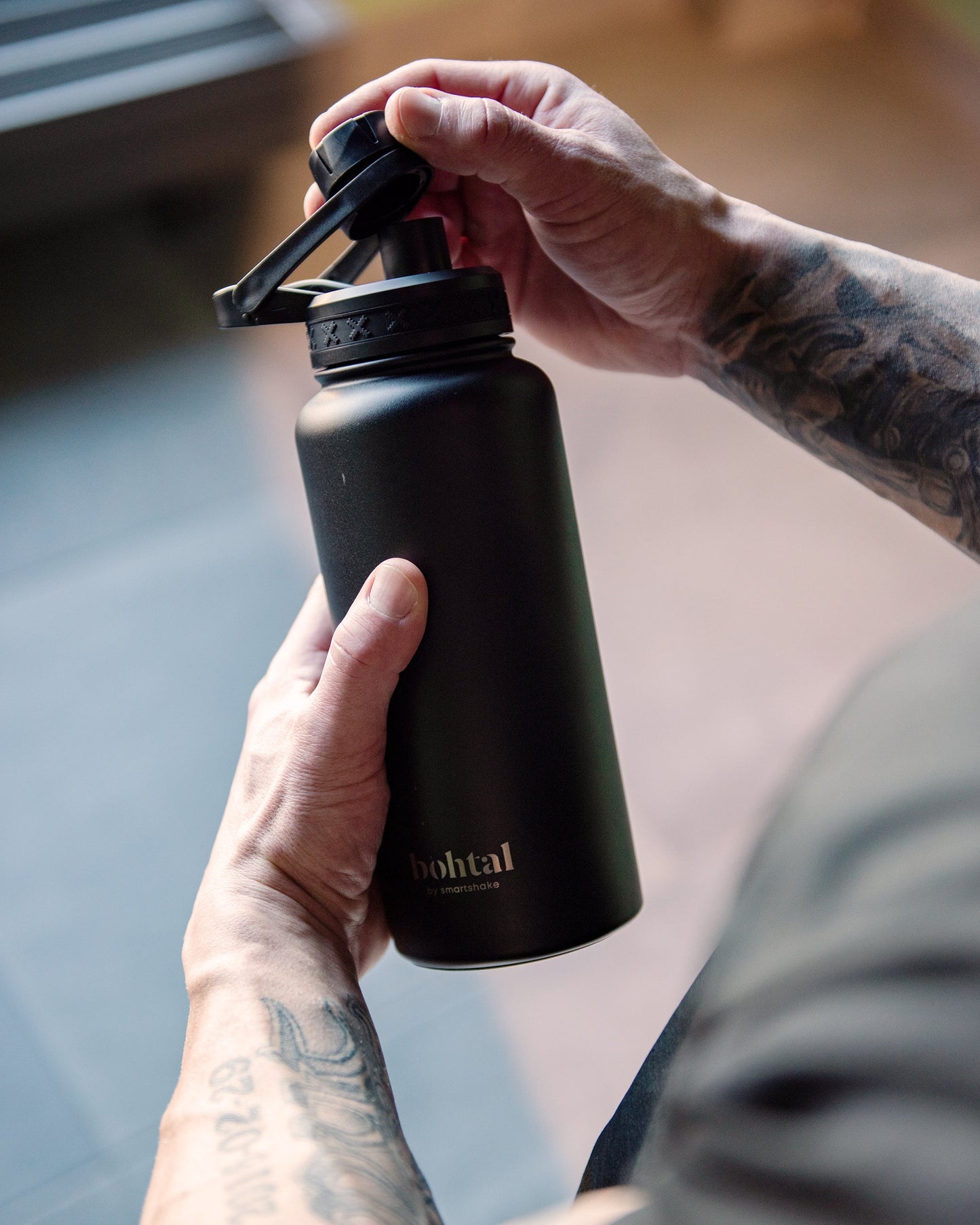 bohtal-insulated-sports-bottle-black-y3 Bohtal_Insulated_Sports_Bottle_Black_lifestyle.jpg