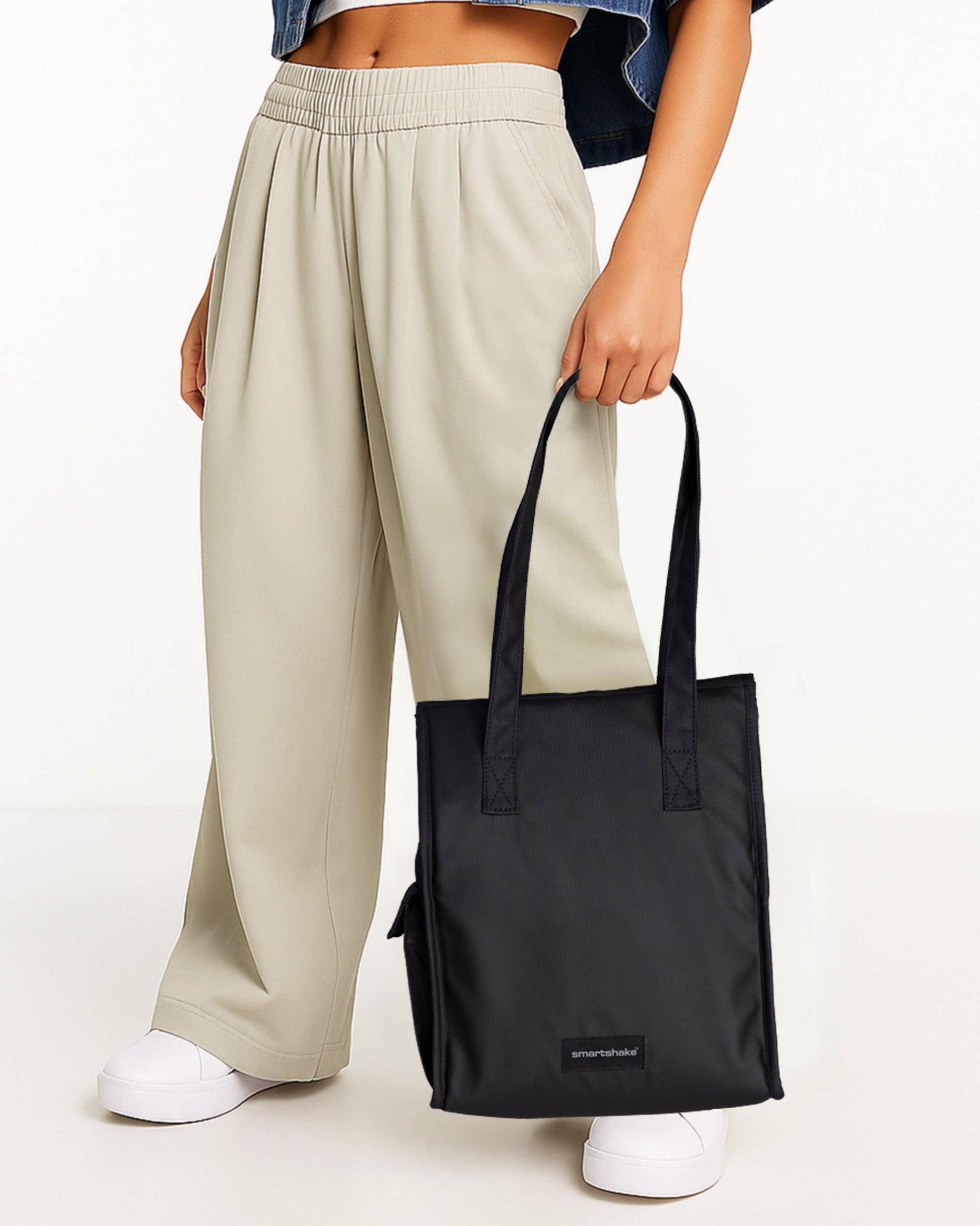 lunch-tote-bag-a2 Smartshake_Lunch_Tote_Bag_lifestyle.jpg