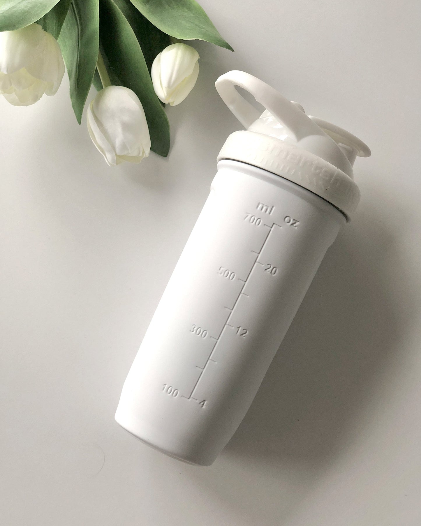 reforce-stainless-steel-white-w9 Smartshake_Reforce_Stainless_Steel_MTV_Logo_LS2_c201ff2a-8205-41aa-9b99-8a96c8ee650e.jpg