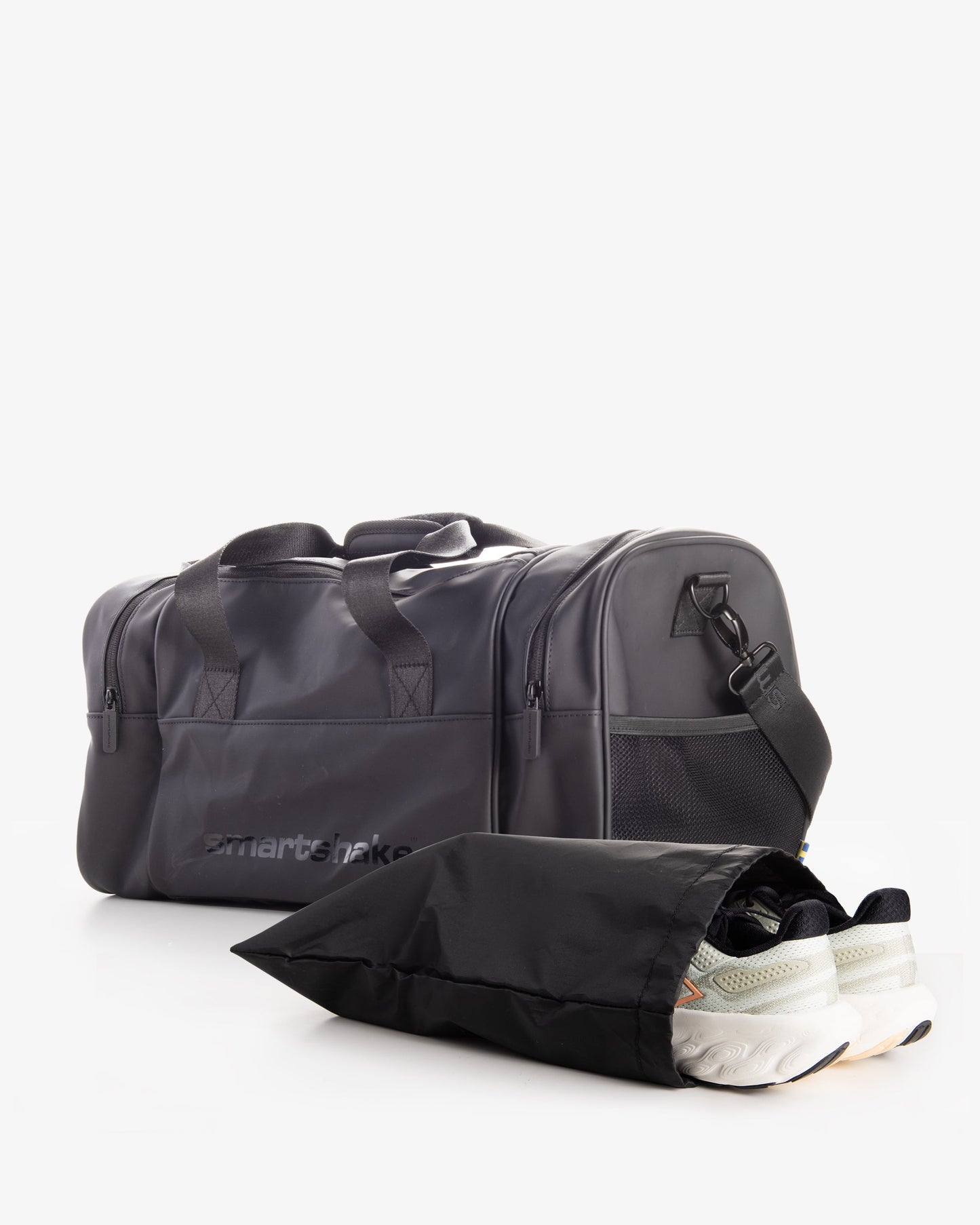 gym-bag-black-a3 Smartshake_gym_bag_Black_unassamled_24a00c8d-f290-45f6-bb42-151f345784ff.jpg